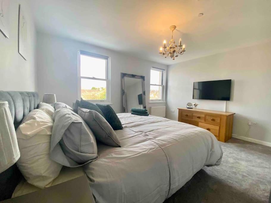 3Bed House With Parking Short Walk To Bath Centre Exterior foto