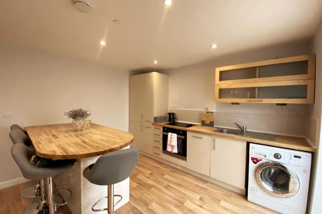 3Bed House With Parking Short Walk To Bath Centre Exterior foto